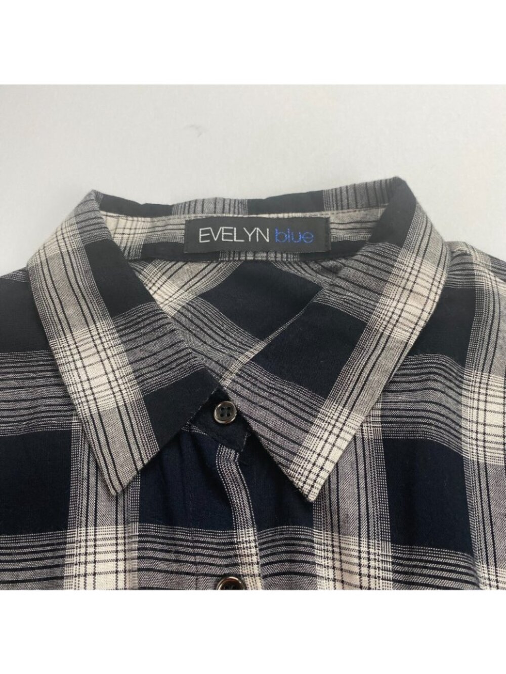 EVELYN Blue Women's Plaid Long Sleeve  Blouse Top Size Medium Lightweig Casual - Picture 9 of 10